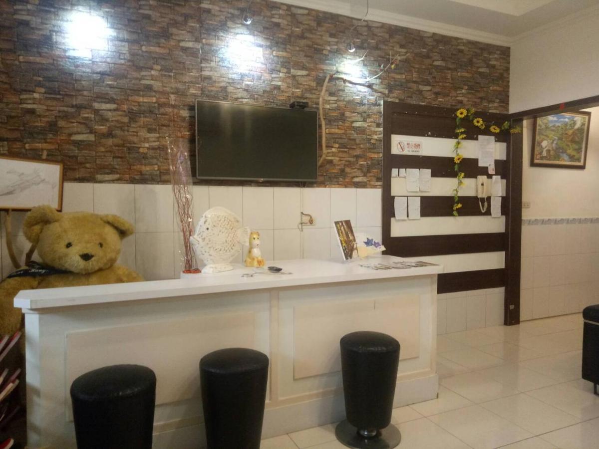 Xincun Seed Homestay Tainan Eksteriør bilde